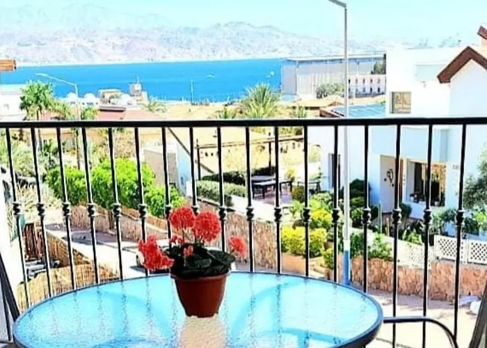 2 Bedroom Apartment With Sea View - By Amdar Holiday Apartmets